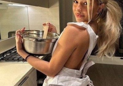 Breckie Hill Onlyfans leak Nude big ass in kitchen